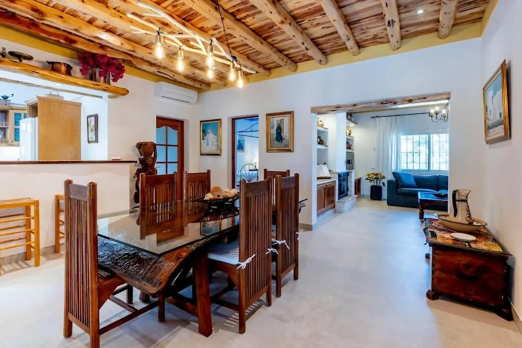 Casa Con Piscina, Jardin Y Juegos Exteriores Montecristo